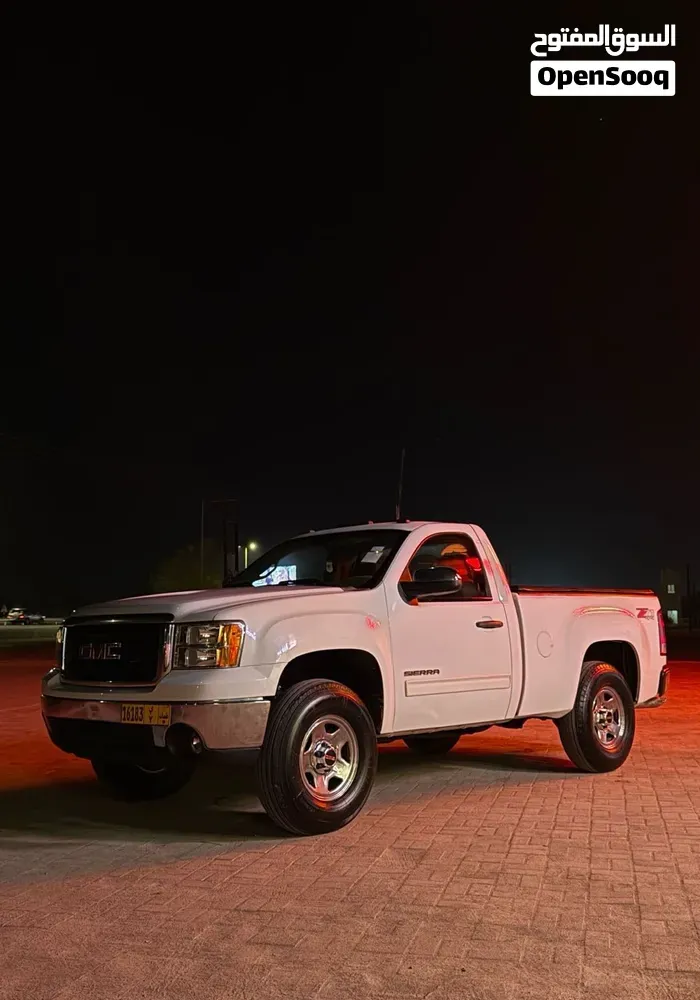 GMC Sierra 2013 photo 3