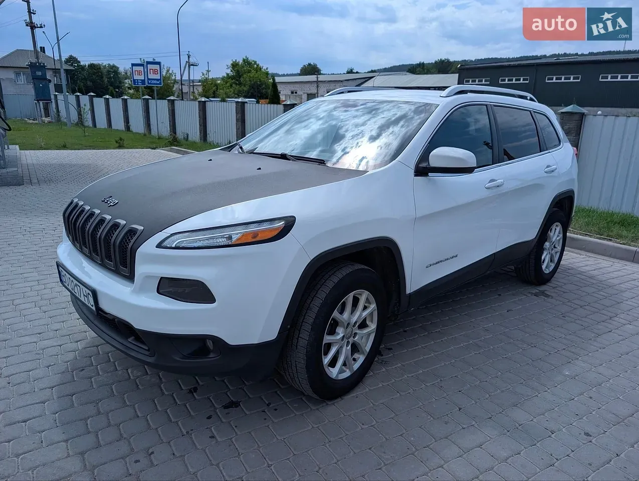 Jeep Cherokee 2017 photo 2