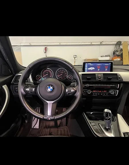 BMW 318I 2016 photo 3