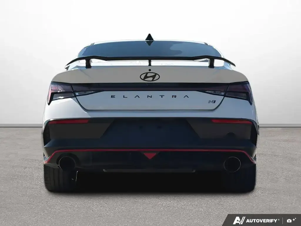 Hyundai Elantra 2024 photo 5