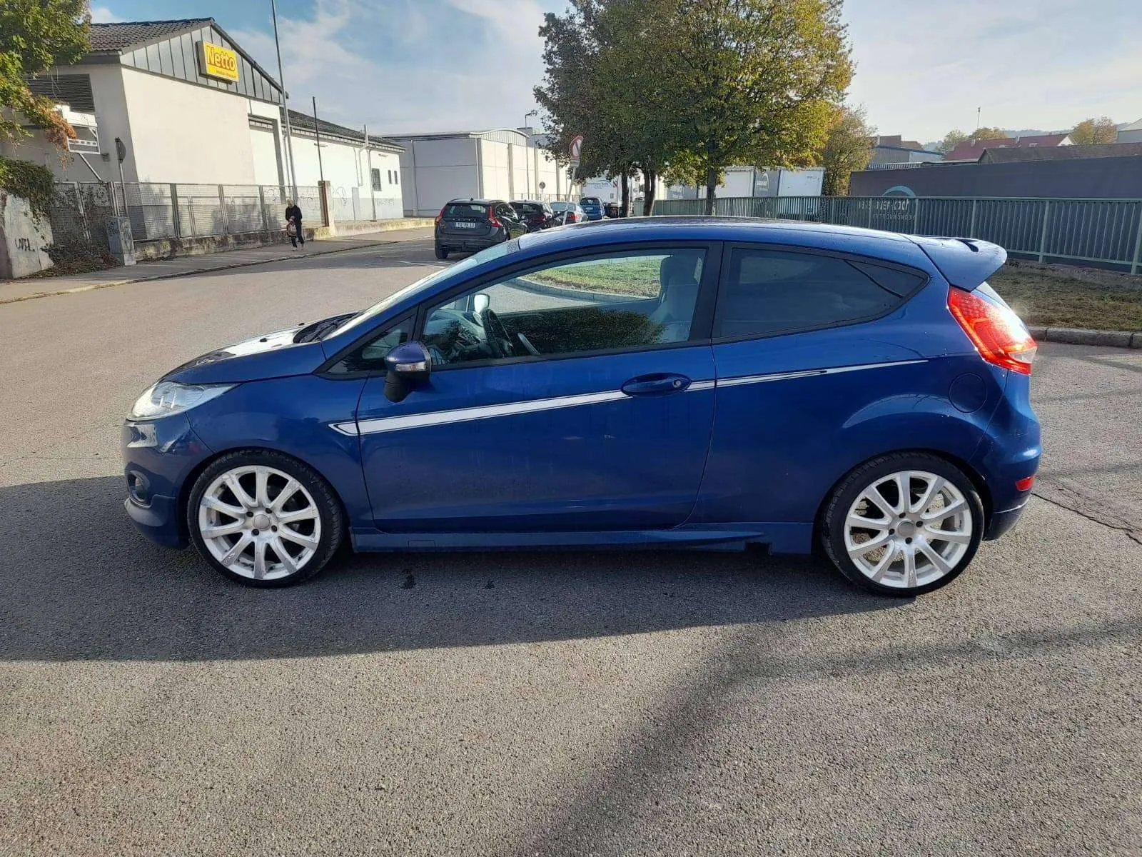 Ford Fiesta 2011 photo 3