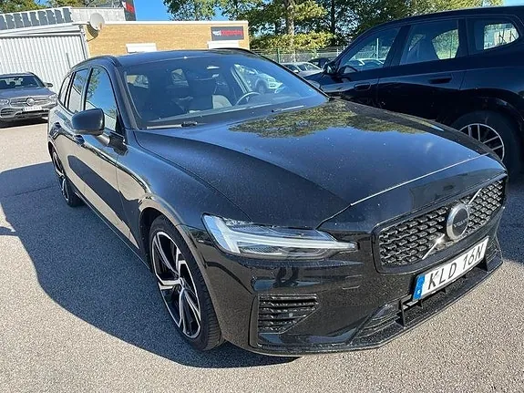 Volvo V60 2023 photo 2