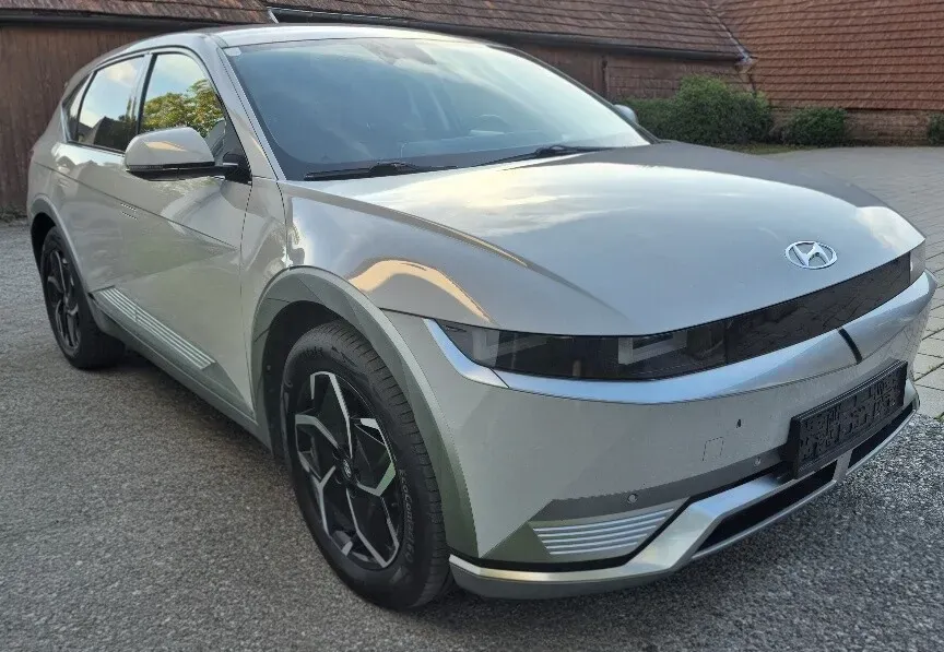 Hyundai Ioniq 5 2022 photo 2