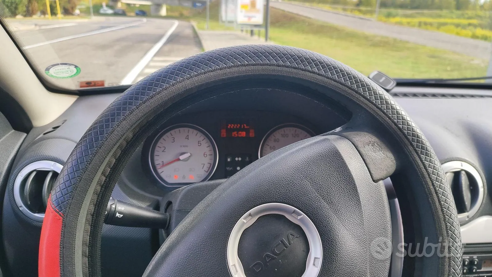 Dacia Sandero 2009 photo 3