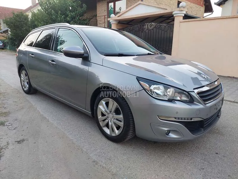 Peugeot 308 2015 photo 3