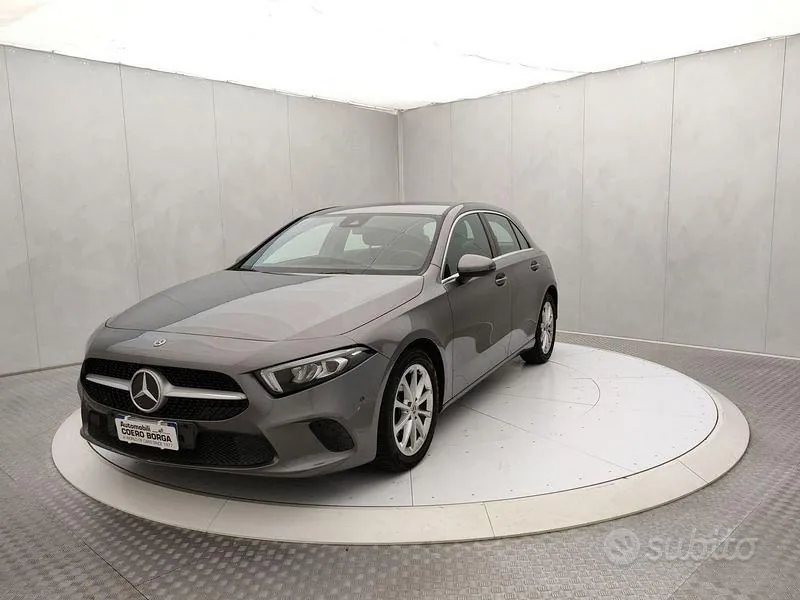 Mercedes-Benz A-Class 2018 photo 3