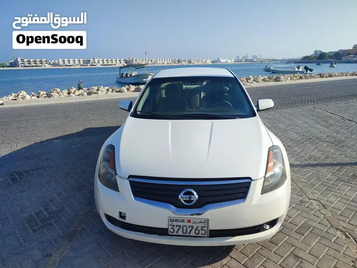 Nissan Altima 2010 photo 4