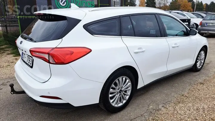 Ford Focus 2019 photo 2