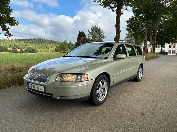 Volvo V70 2006 photo 2