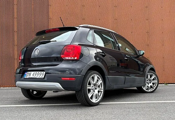 Volkswagen Polo Cross 2010 photo 4
