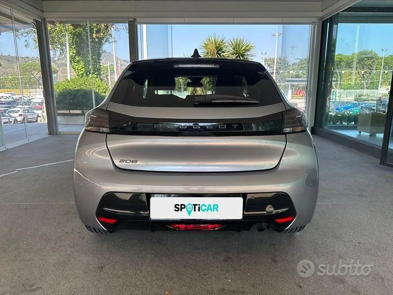 Peugeot 208 2025 photo 4