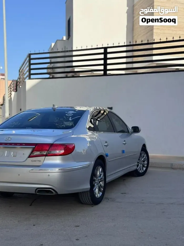 Hyundai Azera 2010 photo 2