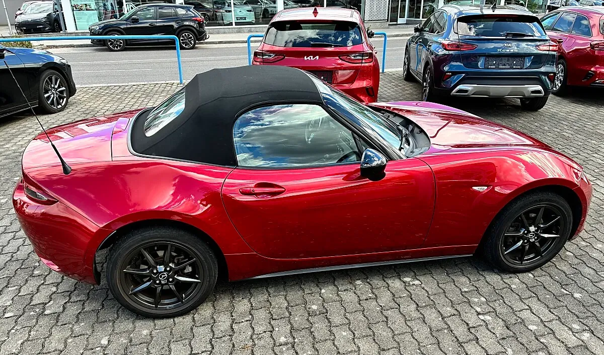 Mazda Mx-5 2016 photo 2