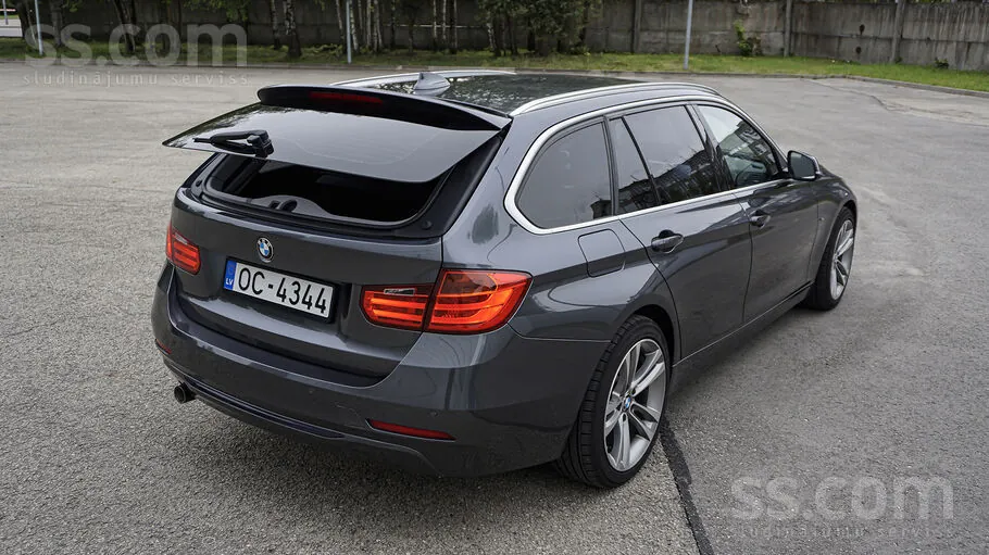 BMW 318 2015 photo 3
