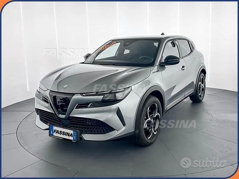 Alfa Romeo Junior 2026 photo 3