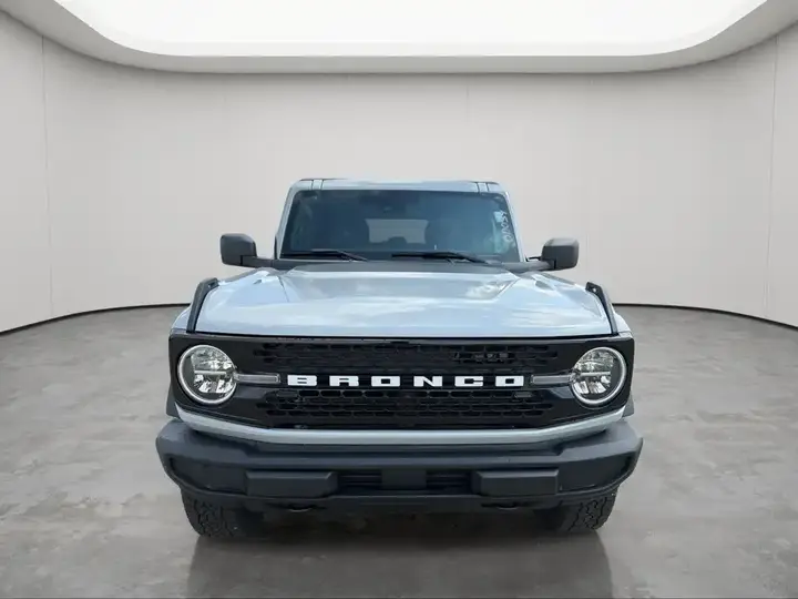 Ford Bronco 2026 photo 2