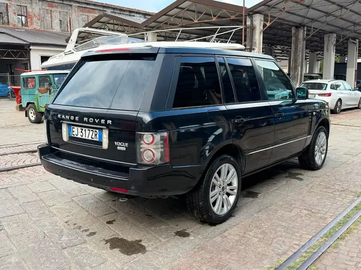 Land Rover Range Rover 2011 photo 5