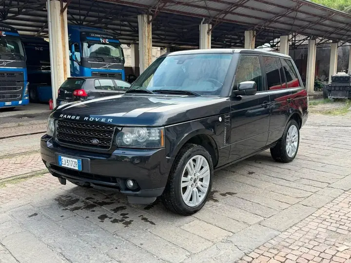 Land Rover Range Rover 2011 photo 2
