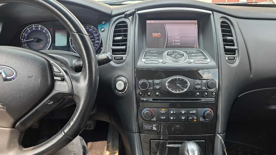 Infiniti Qx50 2017 photo 2