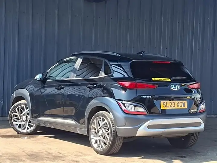 Hyundai Kona 2023 photo 2