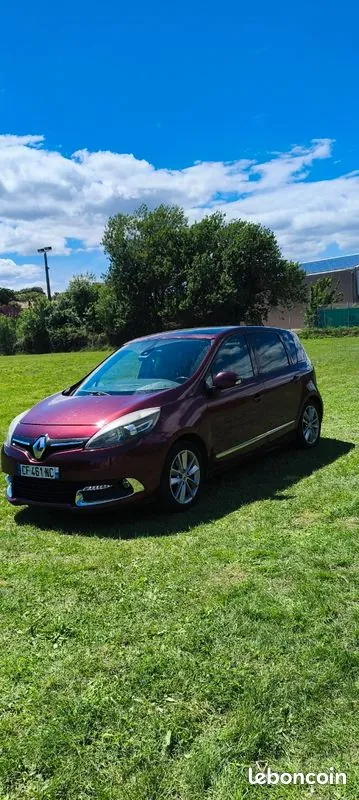 Renault Scenic 2012 photo 3