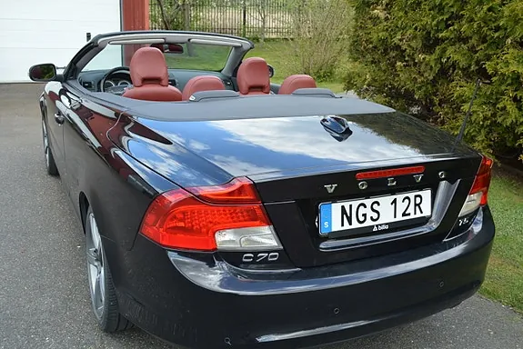 Volvo C70 2013 photo 2
