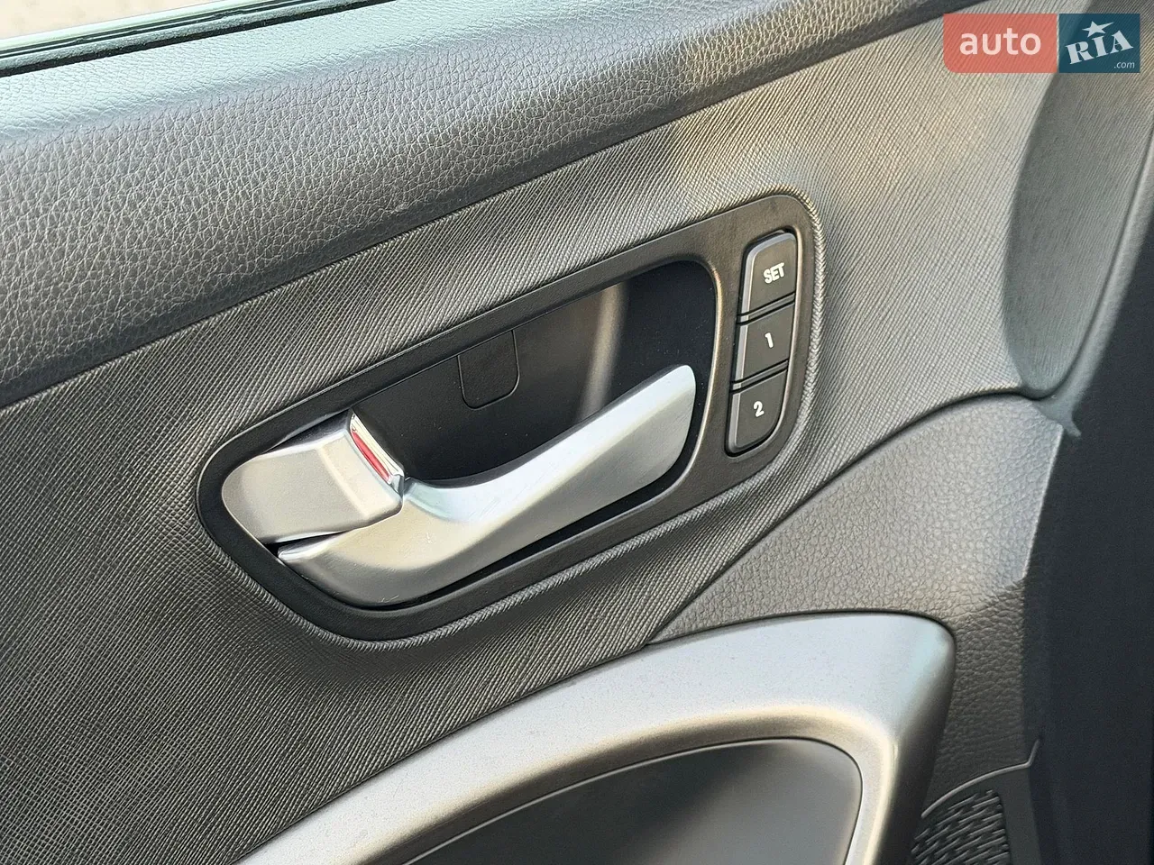 Hyundai Santa Fe 2016 photo 4
