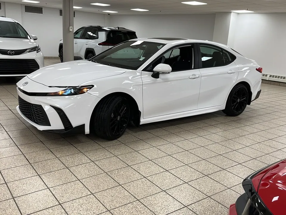 Toyota Camry 2026 photo 3