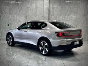 Polestar 2 2023 photo 3