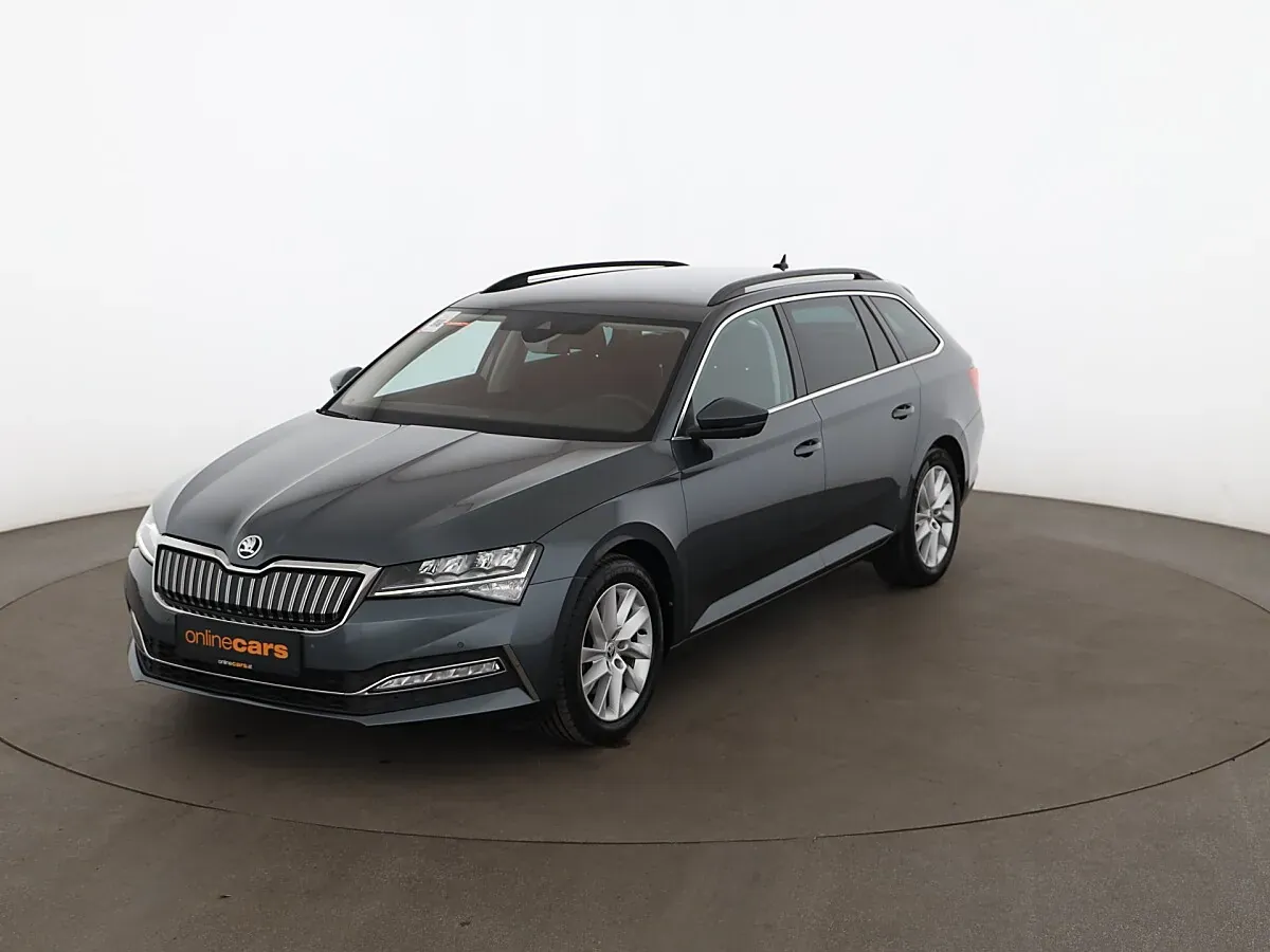 Skoda Superb 2021 photo 2