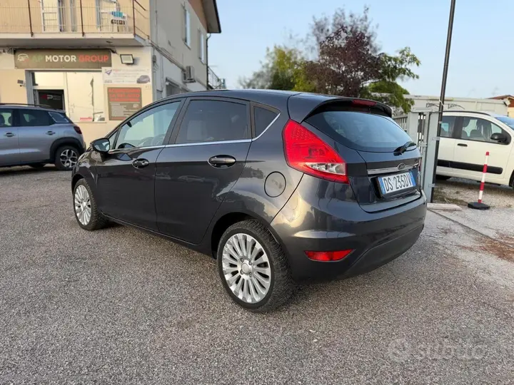 Ford Fiesta 2008 photo 4