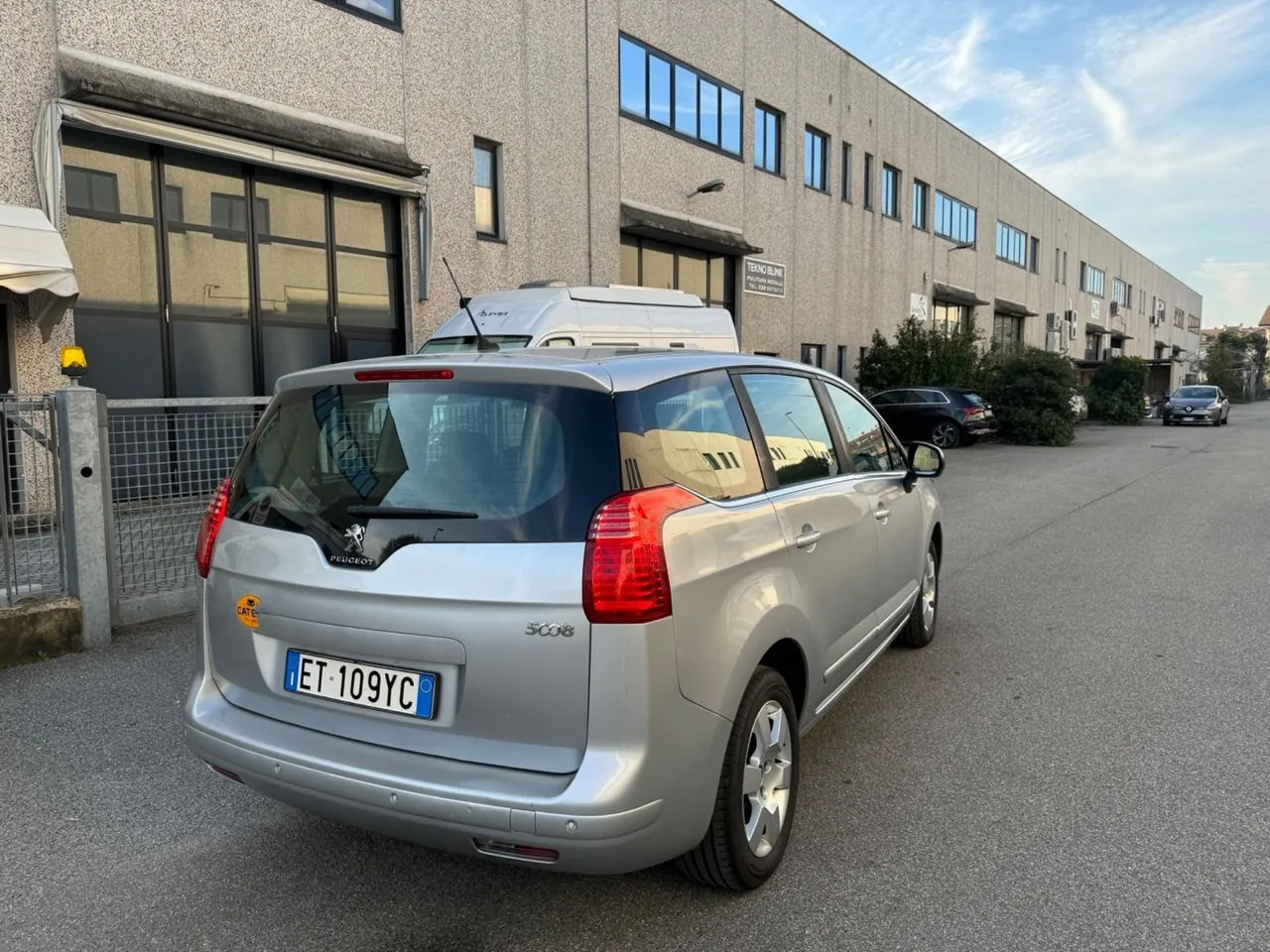 Peugeot 5008 2014 photo 5