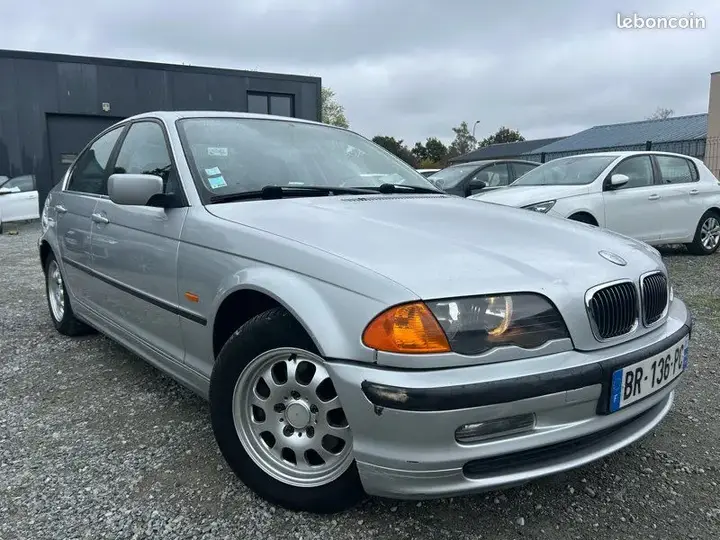 BMW Série 3 2000 photo 2