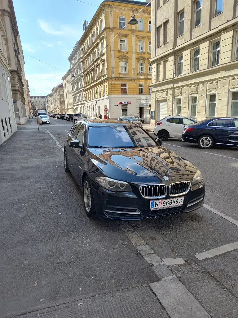 BMW 5 Series 2015 photo 2