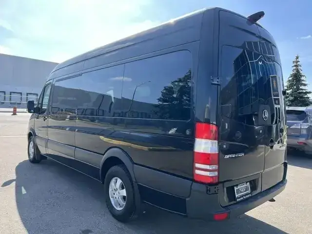Mercedes-Benz Sprinter Van 2016 photo 3