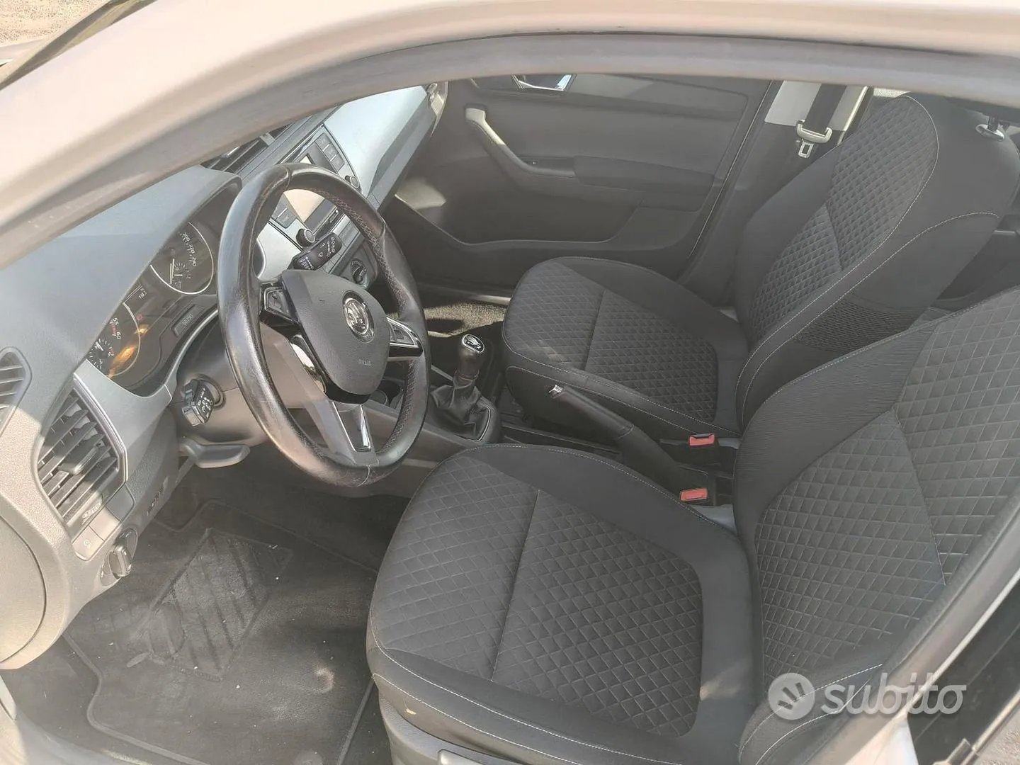 Skoda Fabia 2018 photo 4