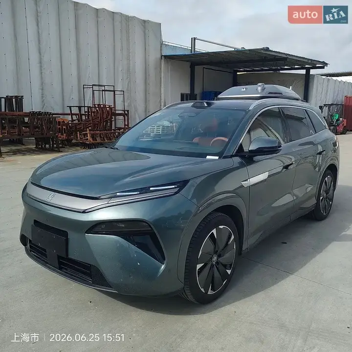 BYD Tang L