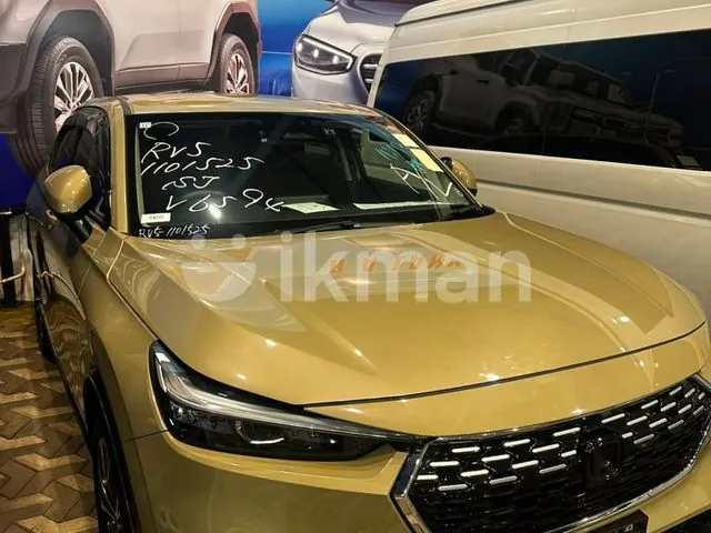 Honda Vezel 2023 photo 2
