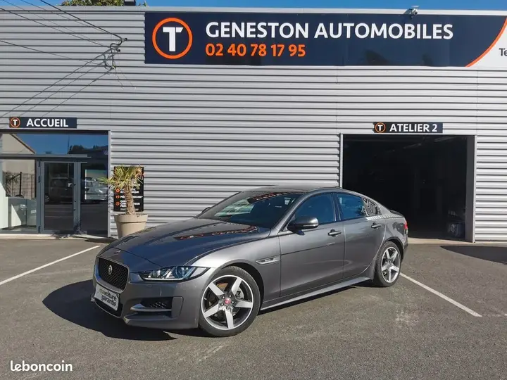 Jaguar Xe