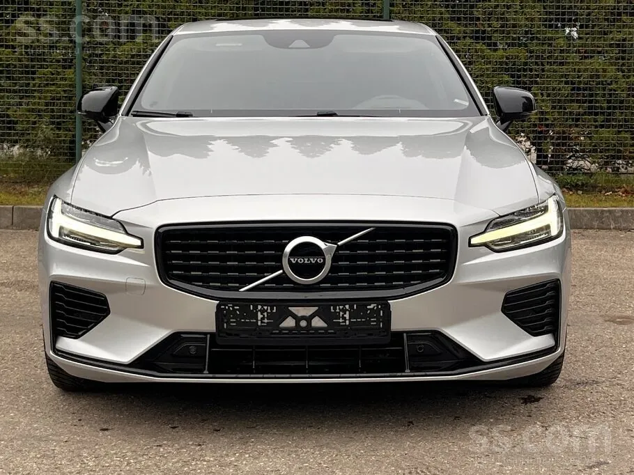 Volvo S60 2021 photo 2