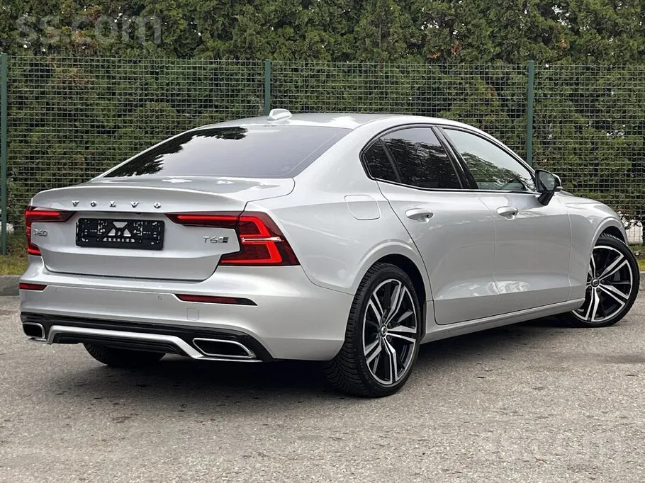 Volvo S60 2021 photo 4
