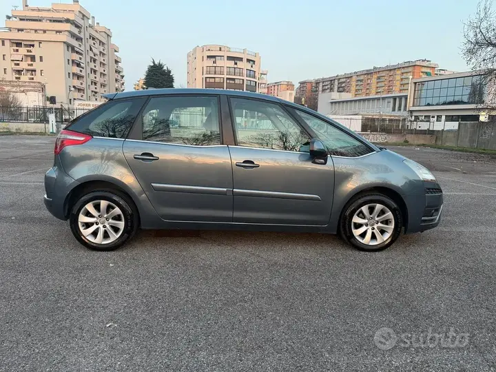 Citroen C4 Picasso 2010 photo 5