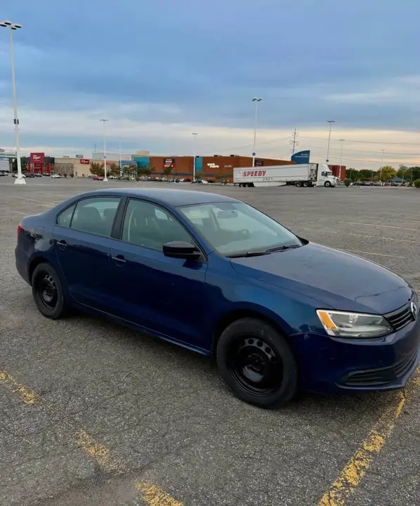 Volkswagen Jetta 2011 photo 2