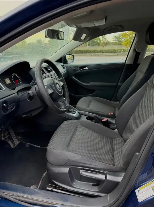Volkswagen Jetta 2011 photo 5
