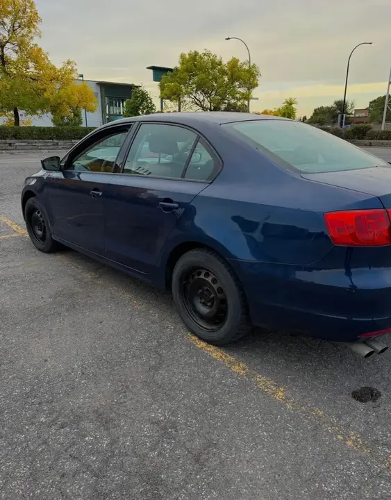 Volkswagen Jetta 2011 photo 4