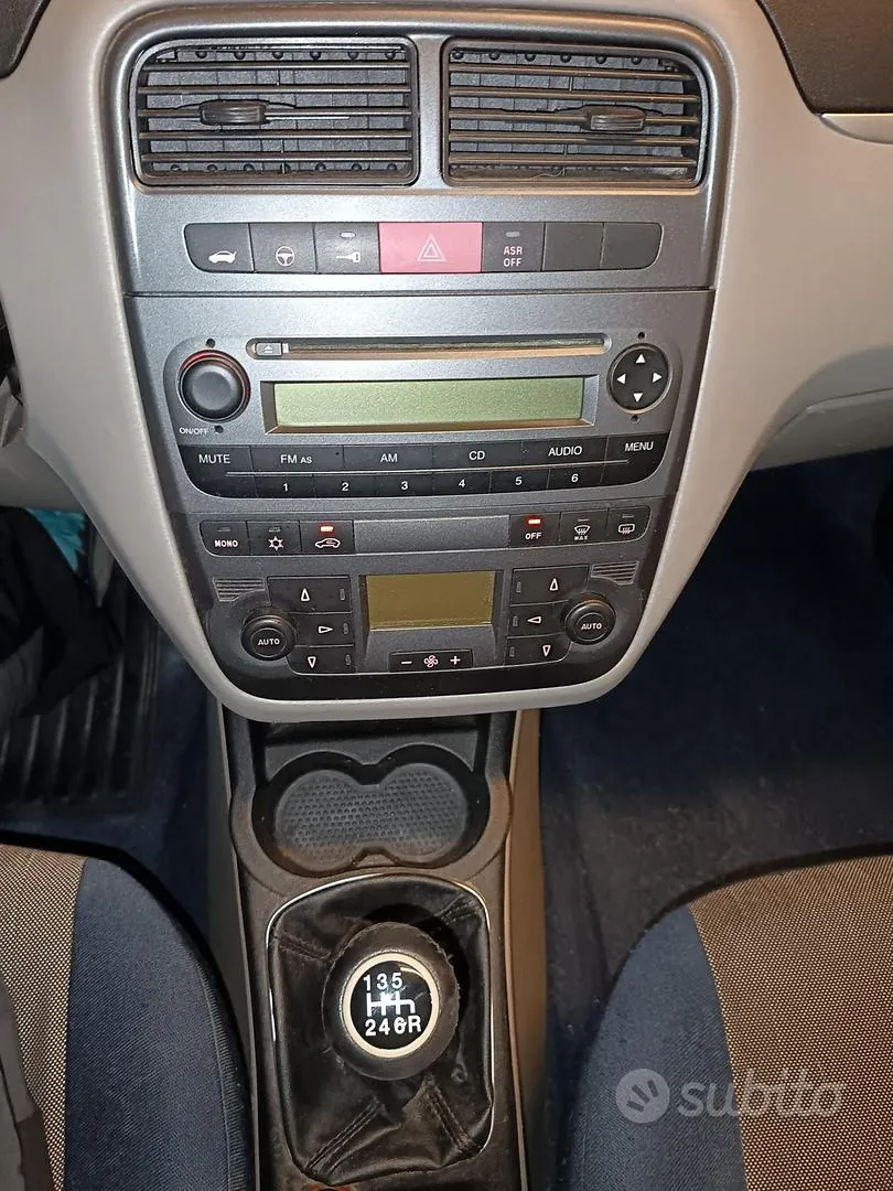 Fiat Grande Punto 2007 photo 4