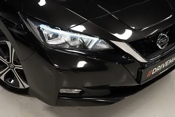 Nissan Leaf 2018 photo 2