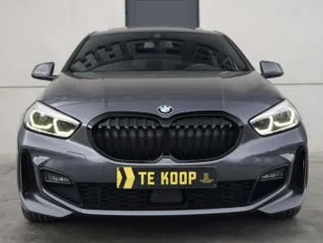 BMW 1 Series 2021 photo 2