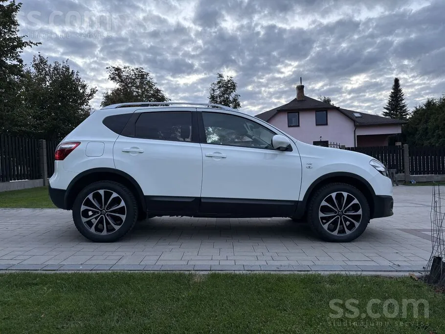 Nissan Qashqai 2012 photo 4