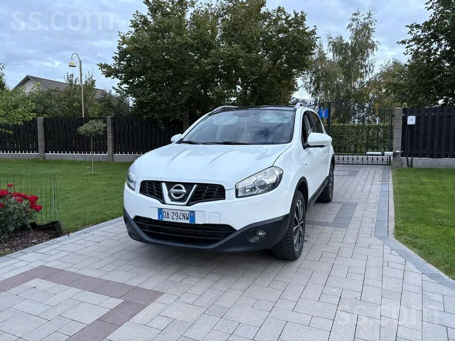 Nissan Qashqai 2012 photo 2